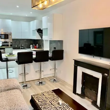 Gold Europole-gare Apartamento