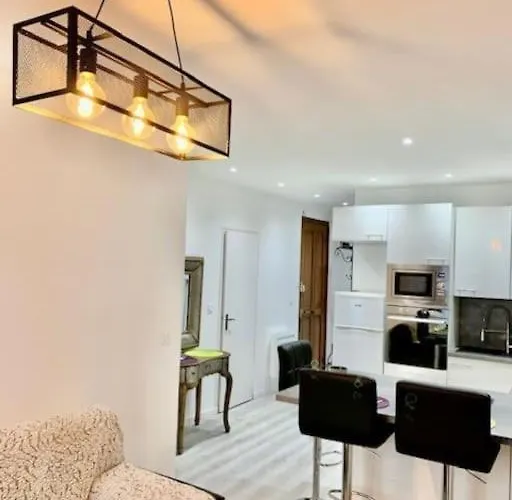 Gold Europole-gare Apartamento *